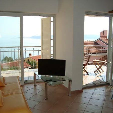 Golf Daire Crveni Vrh